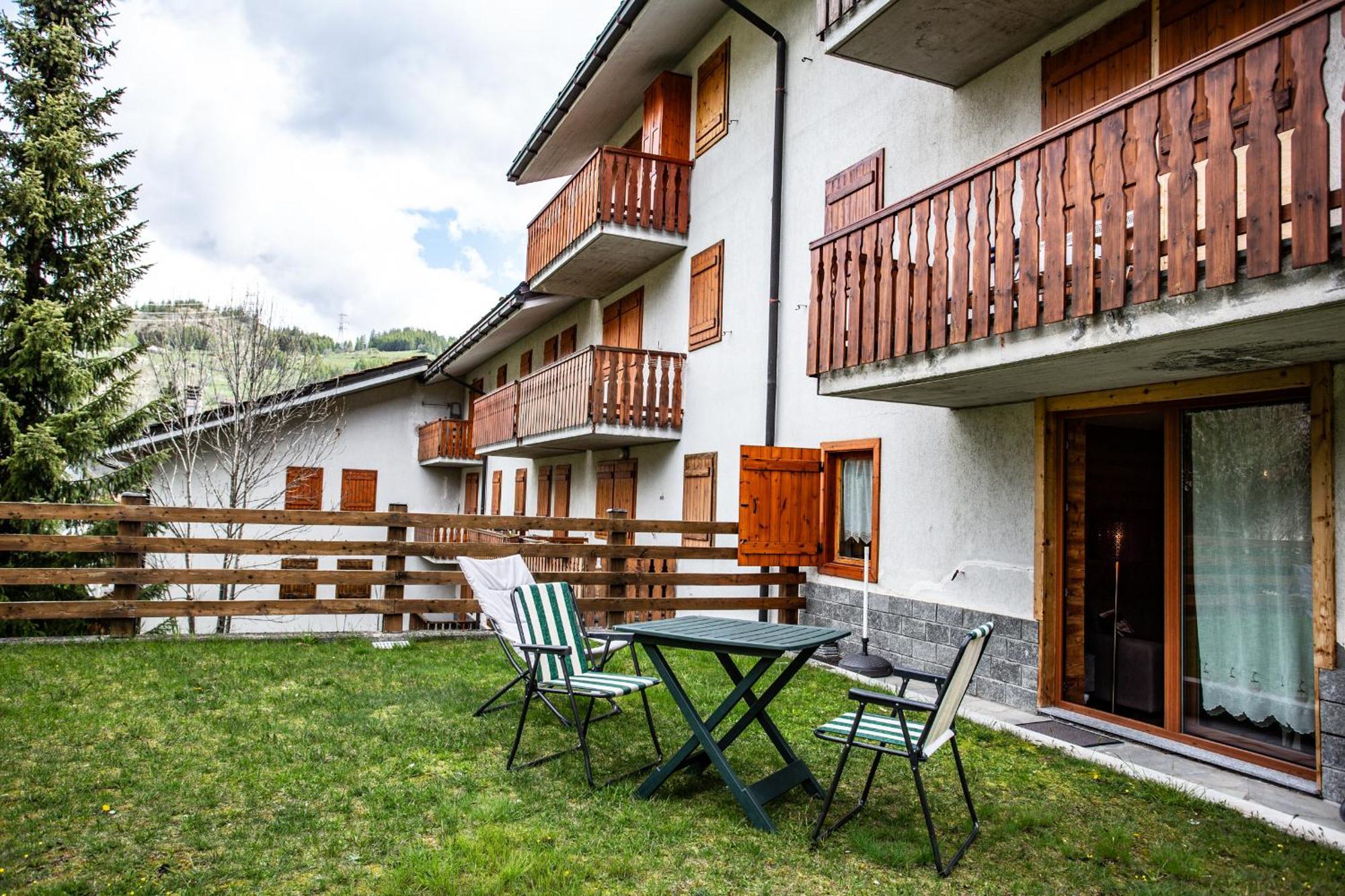 La Casa Di Matilde - Trilocale Vicinissimo Alle Piste Da Sci La Thuile Extérieur photo